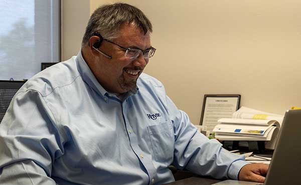 PBX vs. VoIP Phone Systems: Why More Businesses Are Moving to the Cloud
